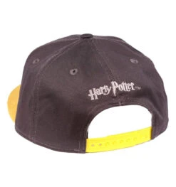 Chaussons Harry Potter Hedwige -Harry Potter Soldes casquette poufsouffle blason harry potter grise visiere jaune 3